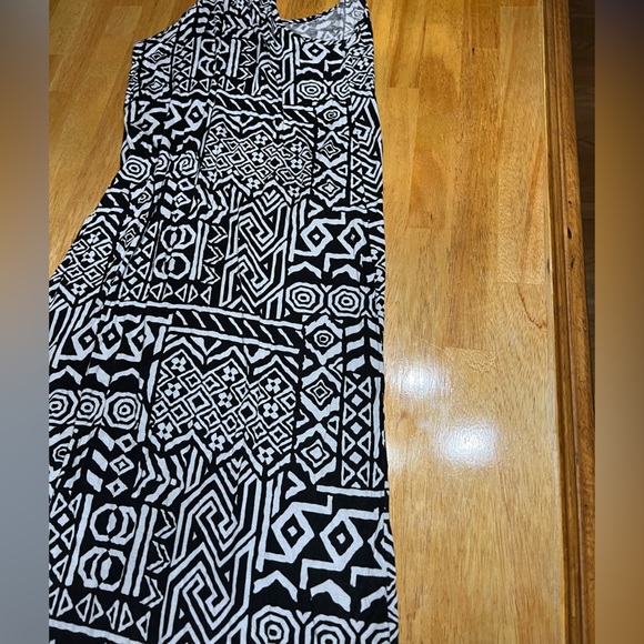 95% Rayon - Picture 4 of 4